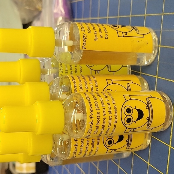 Poopie Stink Prevention Cap Spray Bottles Fresh Citrus 4oz Each      Lot of 7 - Picture 1 of 2